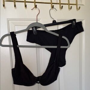H&M Black Ribbed Underwire Bikini Set